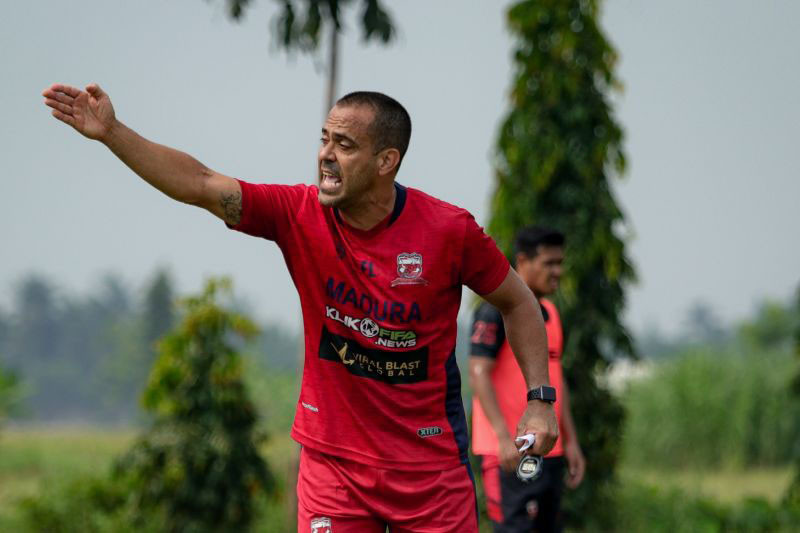 Gagal Lolos ke 8 Besar, Madura United Tak Pulang dengan Tangan Hampa - JPNN.com Jatim