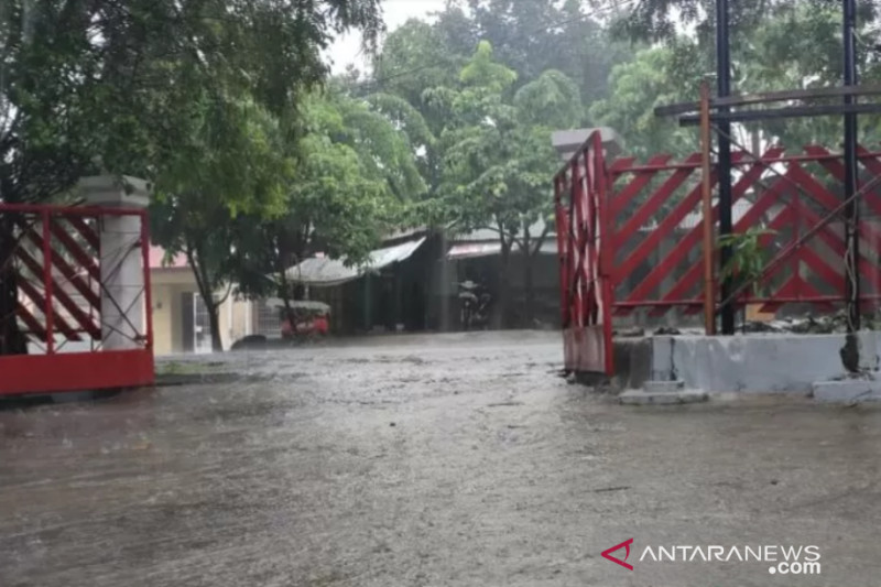 Cuaca Buruk di NTT, BMKG Imbau Warga Jauhi Tempat-tempat Bahaya Ini - JPNN.com Bali