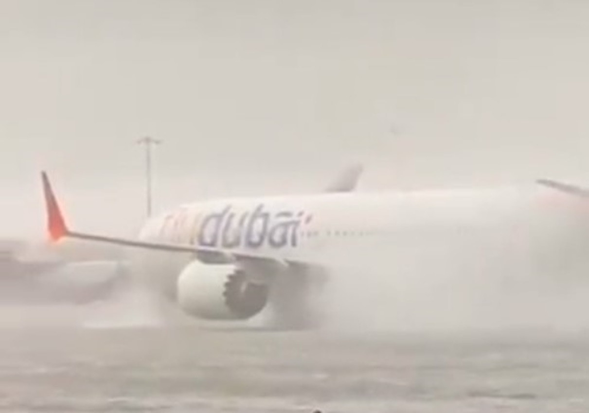 Bandara Ngurah Rai Bali Terdampak Banjir Dubai UEA, Pesawat Emirates Delay - JPNN.com Bali