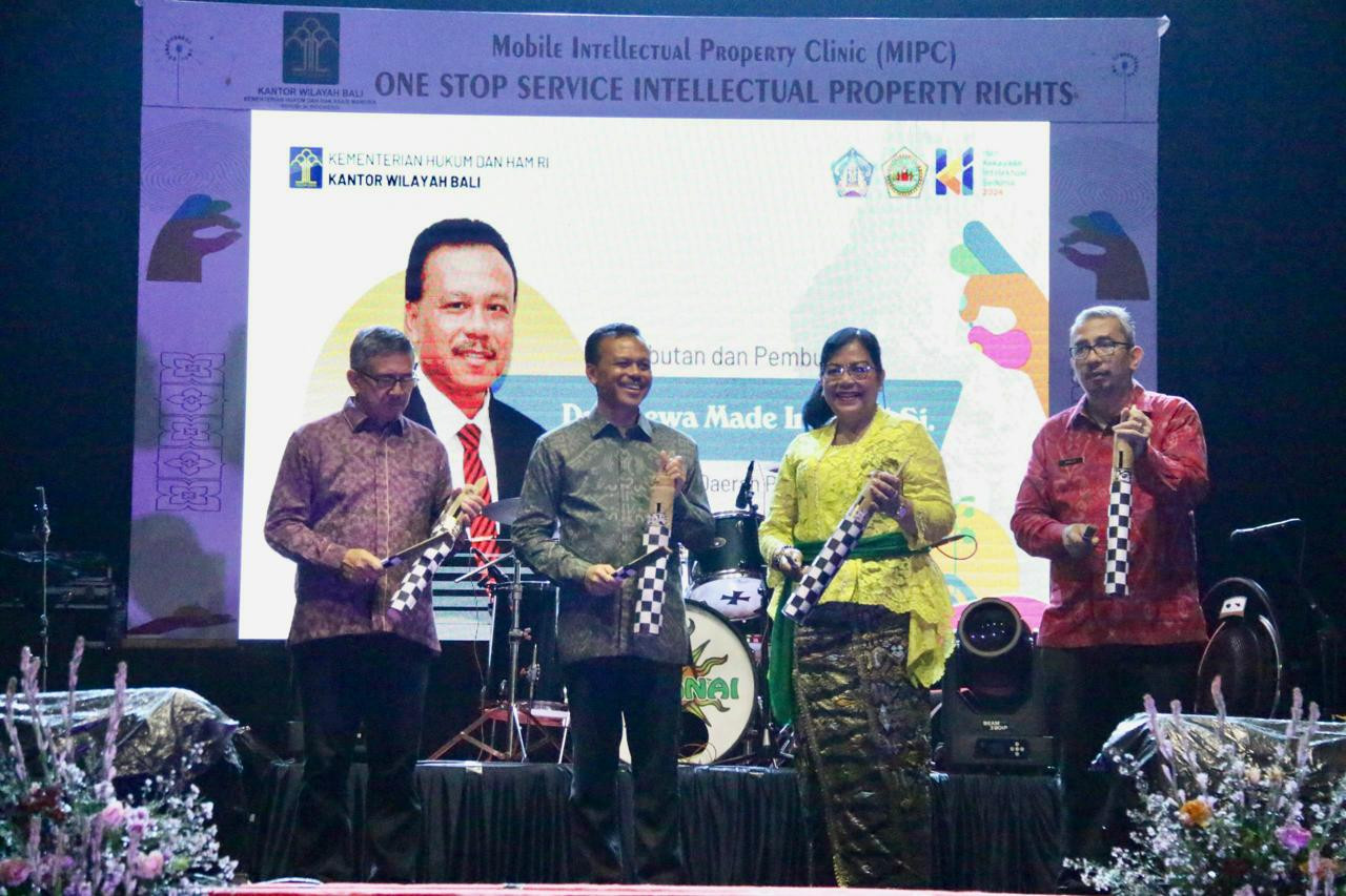 Festival MIPC: Kemenkumham Bali Serahkan 15 Sertifikat Kekayaan Intelektual - JPNN.com Bali