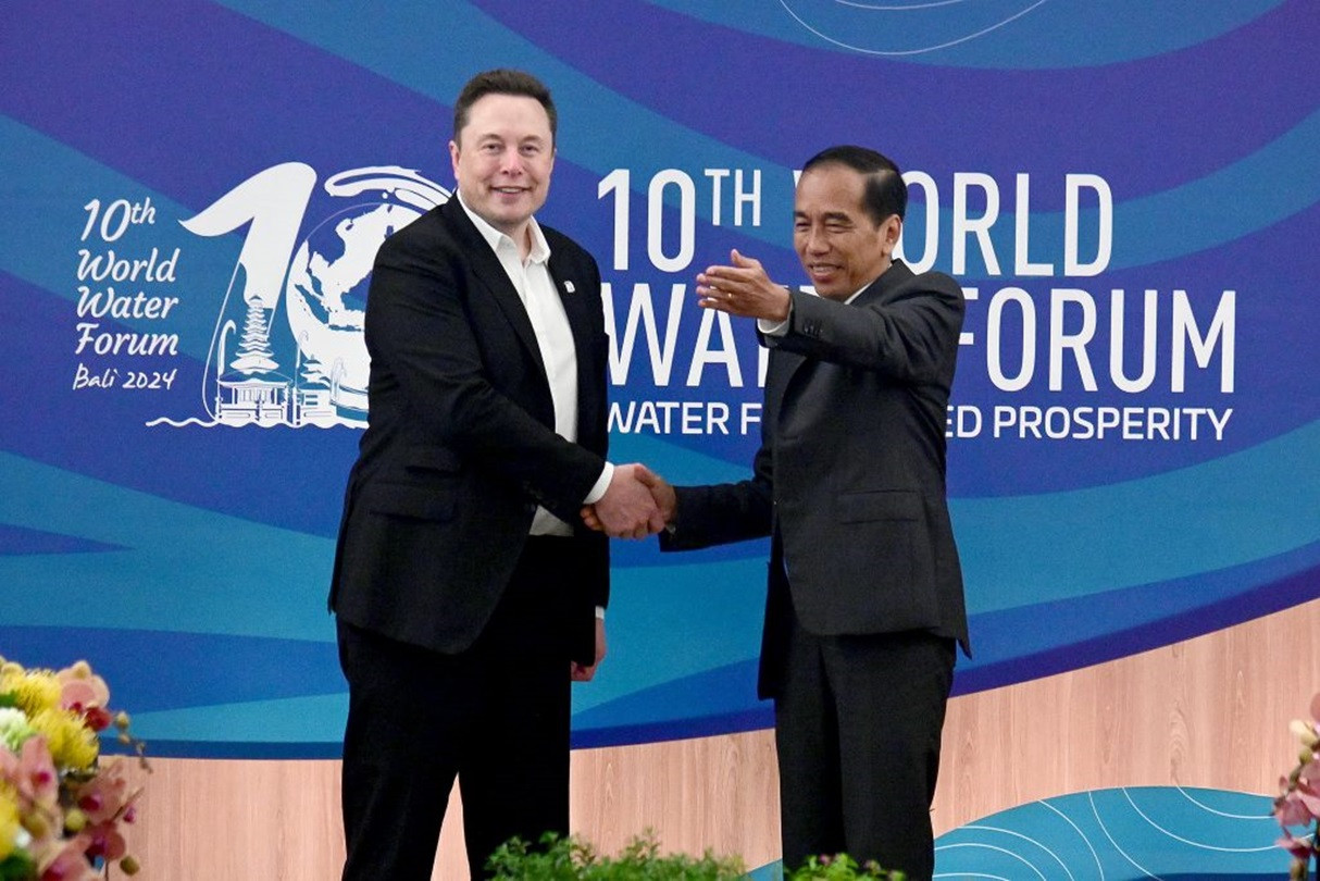 Presiden Jokowi Bertemu Elon Musk di Bali, Bahas Transformasi Digital & Investasi - JPNN.com Bali