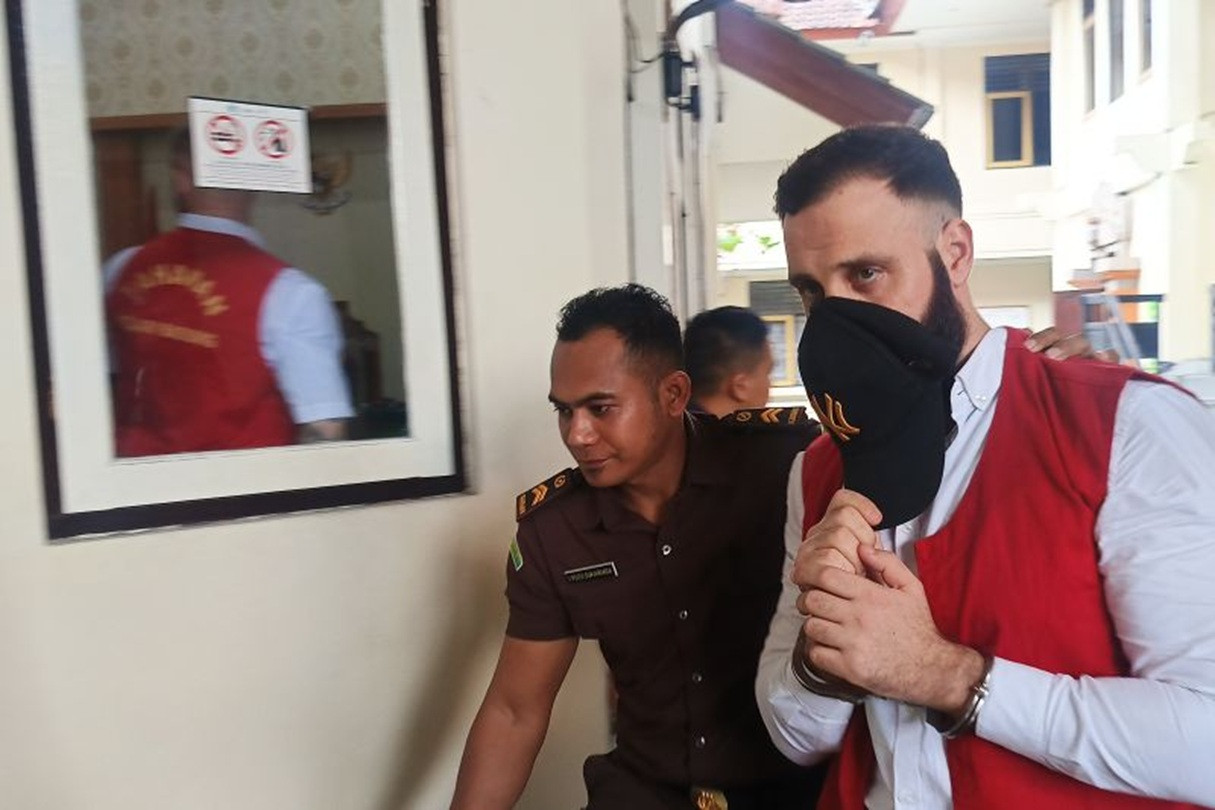 WNA Australia Penganiaya Bule Jerman di Bali Diganjar 6 Bulan Penjara, Lihat Tuh - JPNN.com Bali