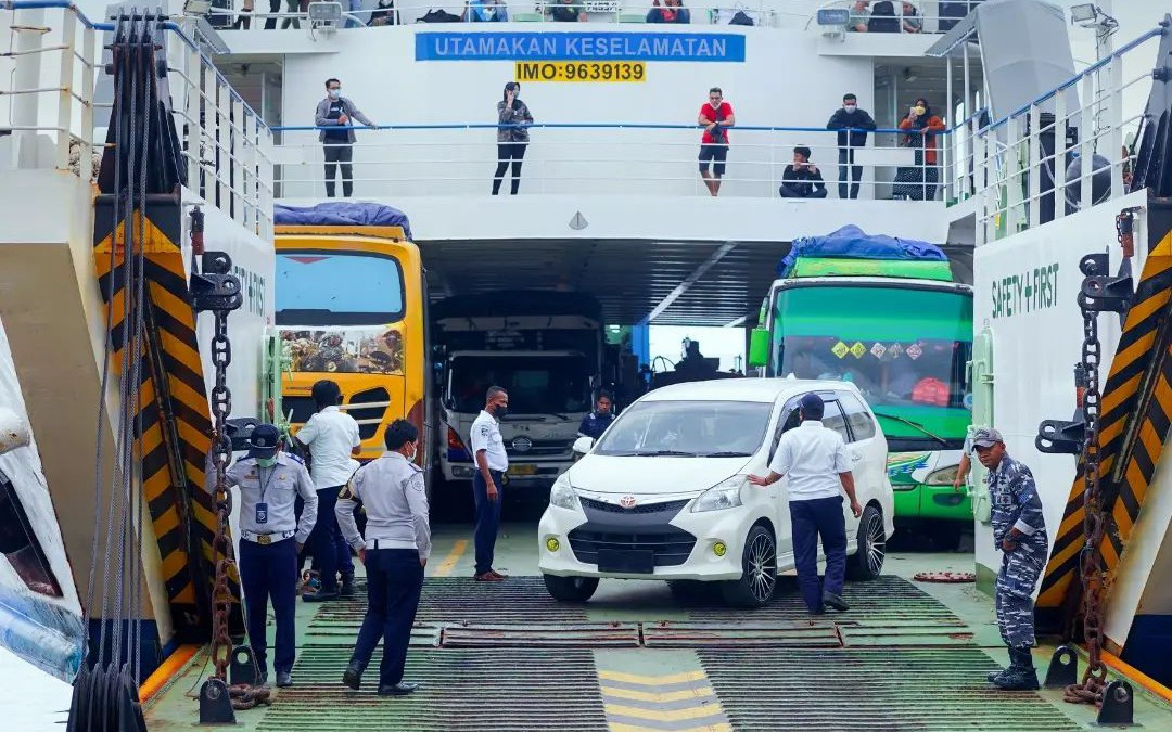 Terbaru Hari Ini, Jadwal Penyeberangan Kapal Feri dari Pelabuhan Merak - JPNN.com Banten