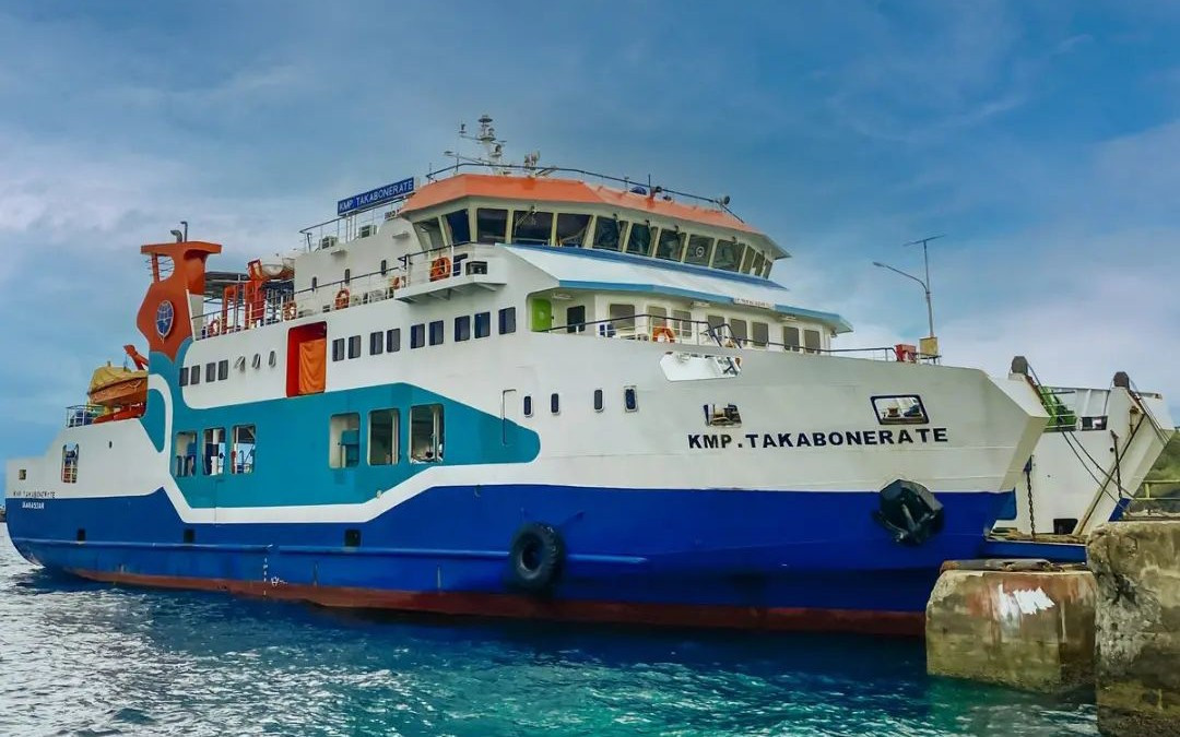 ASDP Merilis Jadwal Penyeberangan Kapal Laut dari Merak ke Bakauheni - JPNN.com Banten