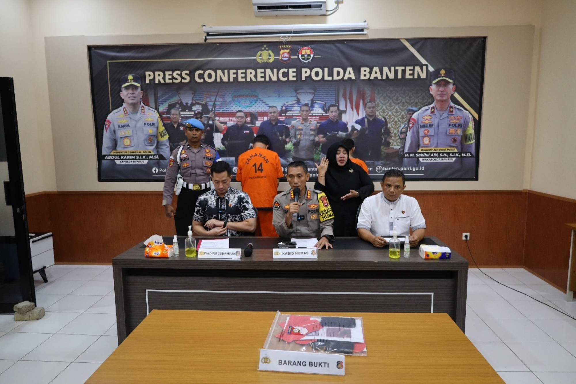 Pengakuan Pemburu Badak Jawa di Ujung Kulon Seusai Ditangkap Polisi - JPNN.com Banten