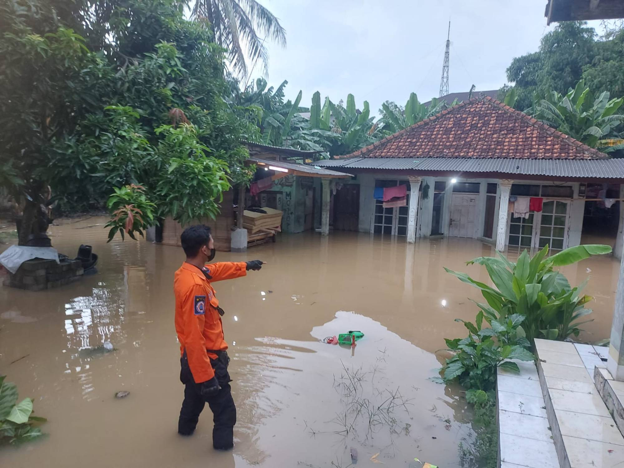 Ini Penyebab Banjir di Kecamatan Cikande Serang Sejak Sabtu - JPNN.com Banten