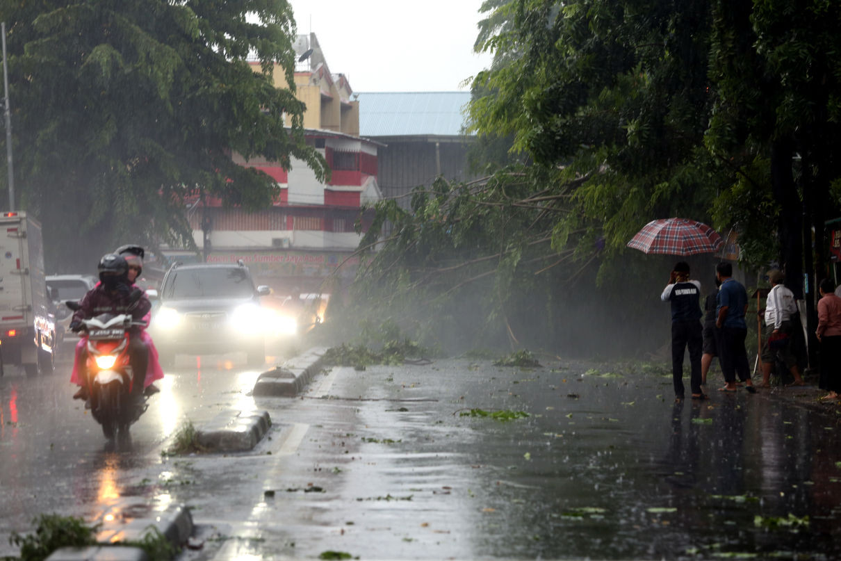 Simak nih Prakiraan Cuaca Hari Ini Jumat di Jakarta, Hujan Enggak ya? - JPNN.com Jakarta