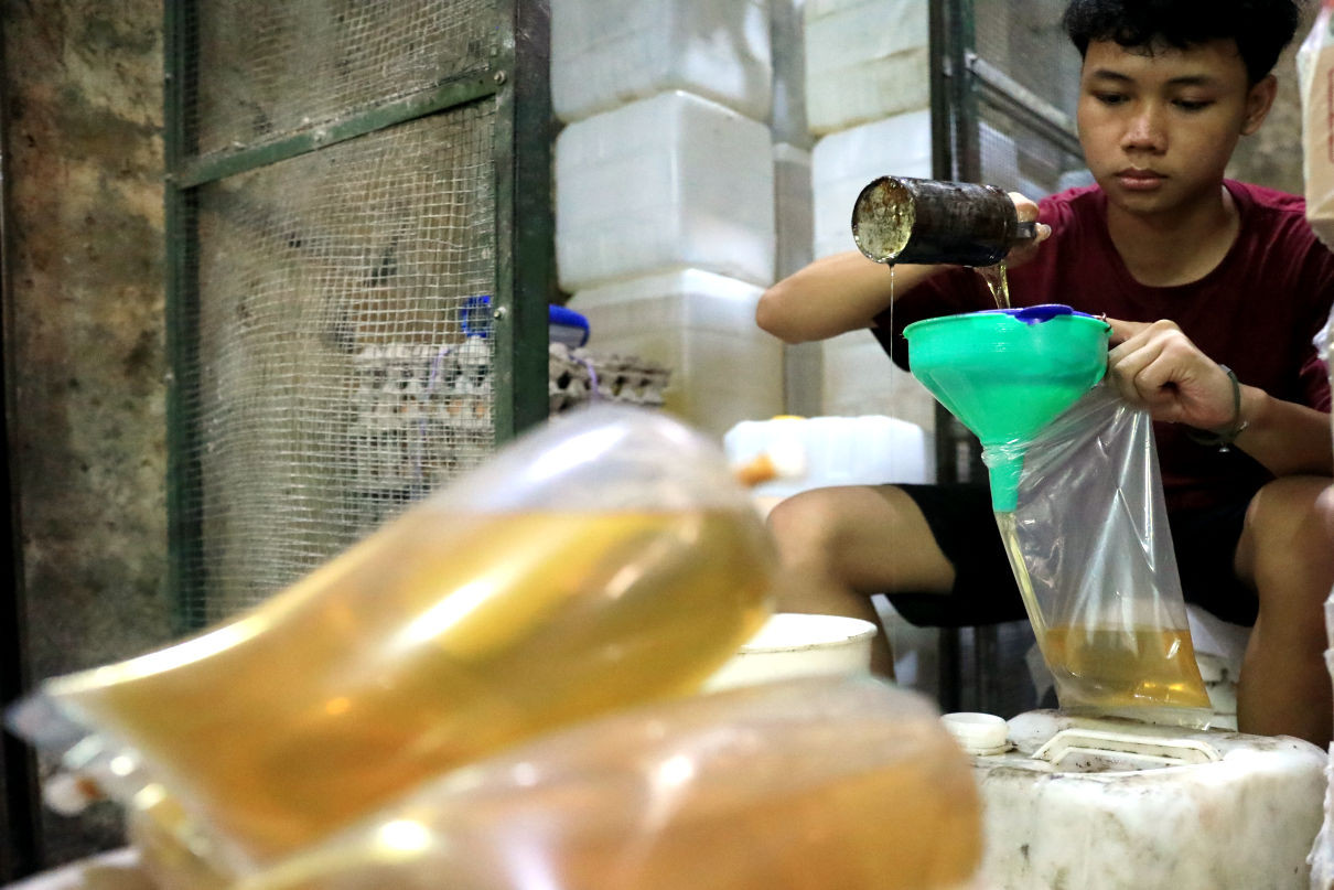  Ini Daftar Sebaran Penjual Minyak Goreng Curah di Samarinda, Harga Rp 14 Ribu - JPNN.com Kaltim