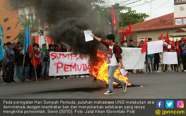 Mahasiswa UNG Gelar Aksi Demo - JPNN Foto