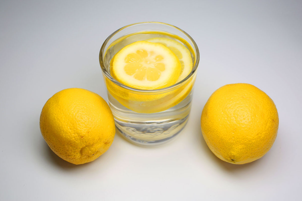 Jangan Minum Air Lemon Setiap Hari, ya - JPNN.com