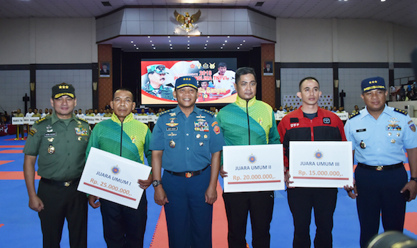 Mabesad Juara Umum Kejurnas Karate Piala Panglima TNI 2018