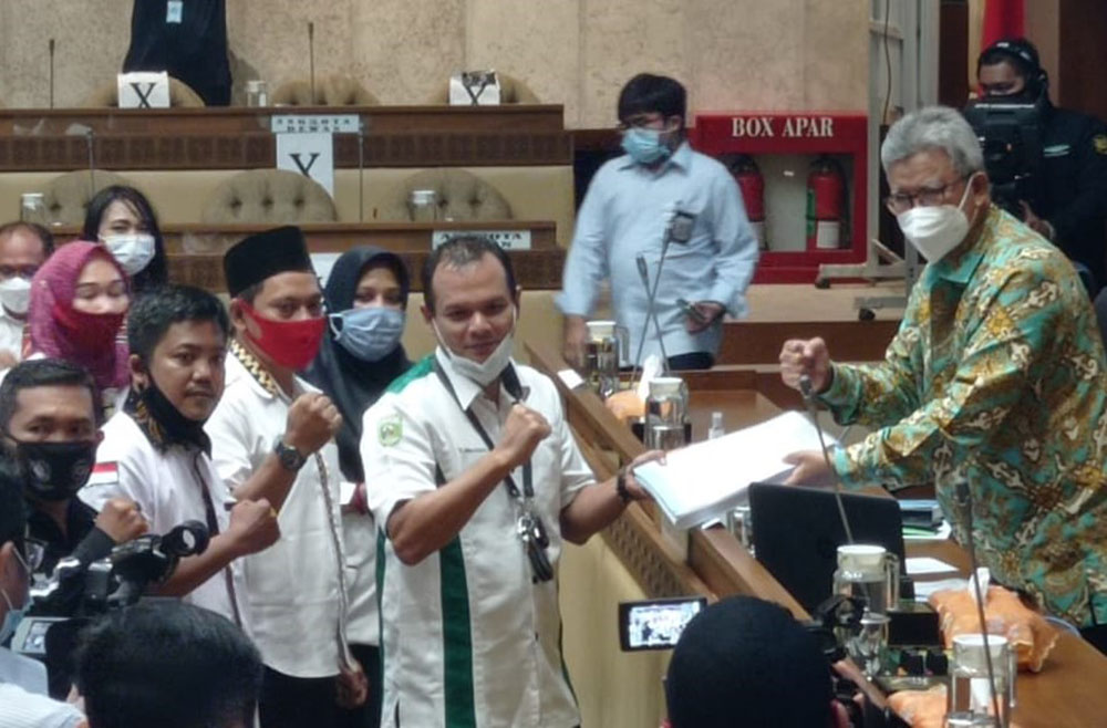 Belum Menyerah, Nasrullah Ingin Bertemu Presiden Jokowi