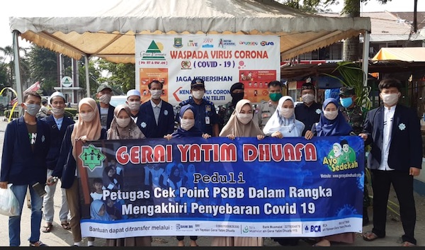 Yayasan Geray Yatim Dhuafa Bantu Petugas Cek Point PSBB Kota Tangerang