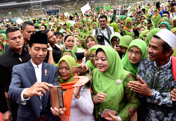 Jokowi Doakan Muslimat NU Makin Jaya, Indonesia Makmur