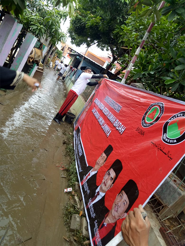 Bantu Korban Banjir, Bamusi Bawa 8 Mesin Cuci dan Ratusan Sukarelawan