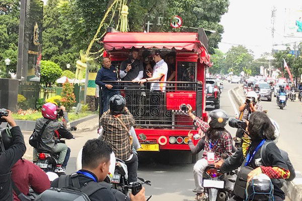 Tanpa Lorenzo, Marc Marquez Jajal Bandros Keliling Bandung