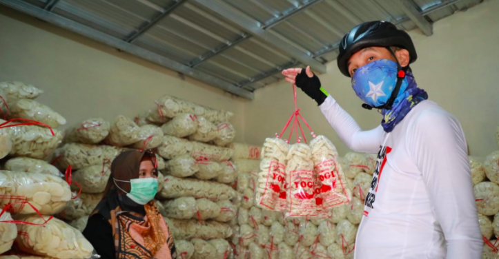 Ganjar Angkat Jempol untuk UMKM Jateng yang Berusaha Bertahan di Tengah Pandemi Covid-19