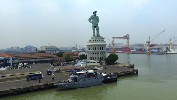 Dua Petinggi TNI AL Inspeksi ke Kapal Perang