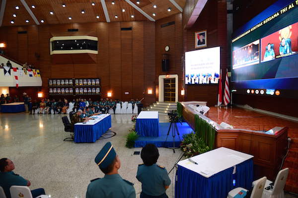 TNI AL Gelar Penandatanganan Kontrak Kolektif 2018