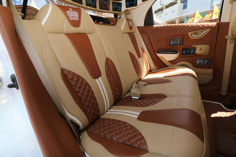 Modifikasi Interior Honda Brio: Meracik 3 Warna 