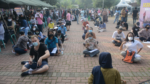 TNI AL Serbu Wilayah Bogor dengan Vaksinasi Covid-19