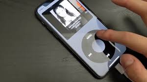 Mahasiswa Ini Ciptakan Aplikasi Mengubah iPhone Menjadi iPod Classic
