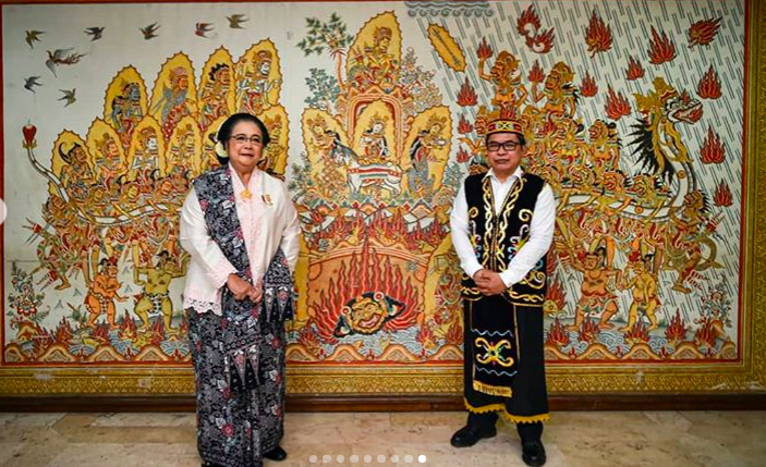 HUT Kemerdekaan RI: Menteri Siti Tampak Anggun dengan Kebaya Jawa dan Sanggul ala Kartini