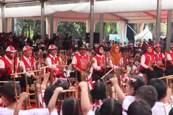 Soekarwo Beri Julukan untuk Anak Indonesia