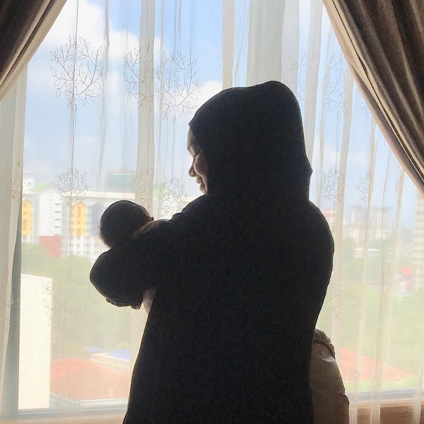 Siti Nurhaliza Kesal Foto Wajah Bayinya Beredar di Medsos