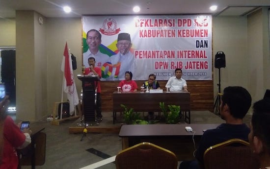 Bergerilya demi Menangkan Jokowi di Daerah Leluhur Prabowo