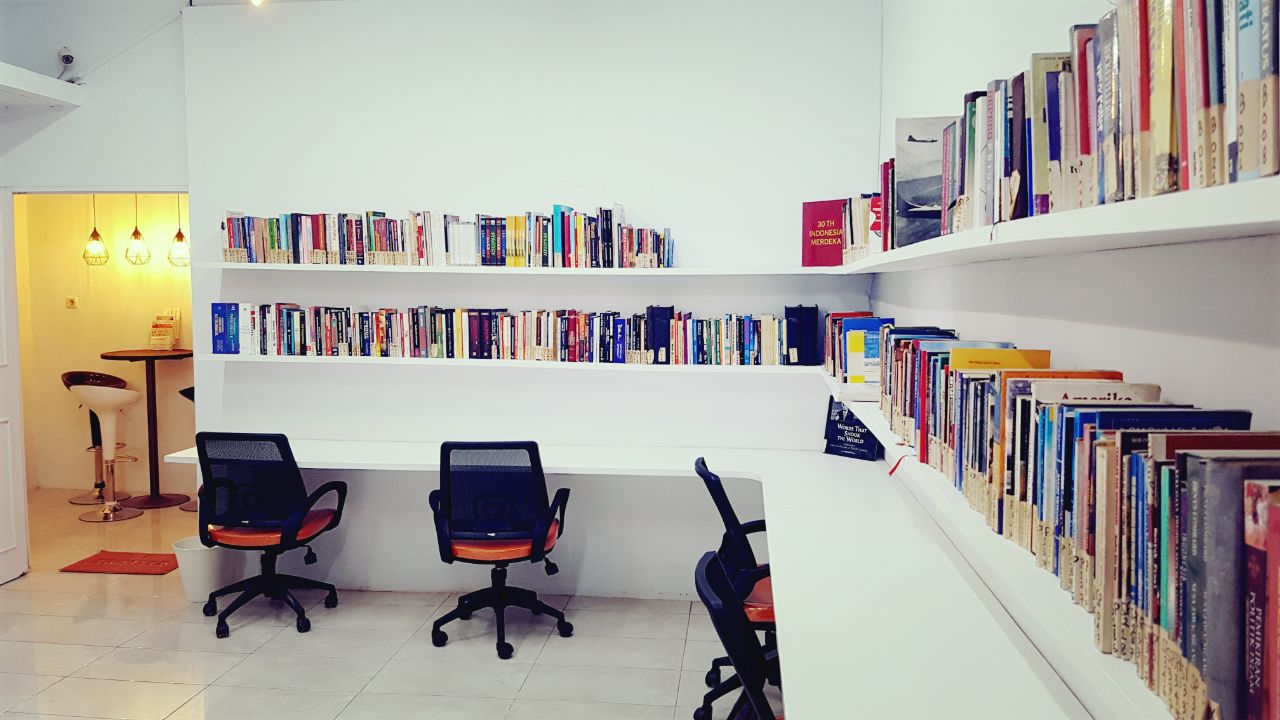 Hadirkan Ruang Hampa demi Ketenangan Bekerja dan Membaca