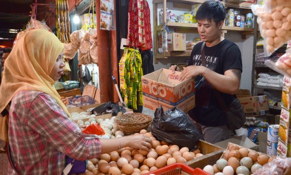 Komisi VI Desak Pemerintah Atasi Kenaikan Harga Telur Ayam