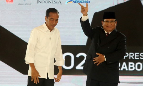 Jokowi saat Debat Keempat Capres: Percayalah Kepada saya Pak Prabowo