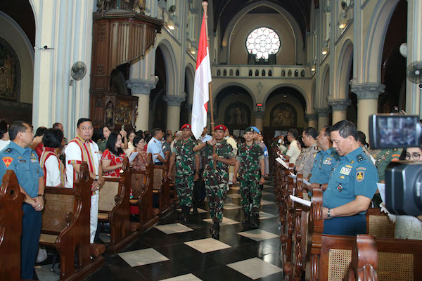 Umat Katolik TNI-Polri Gelar Misa Syukur HUT RI ke-73