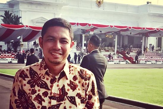 Rencong dan Meukeutop Jokowi Menggetarkan Caleg Aceh