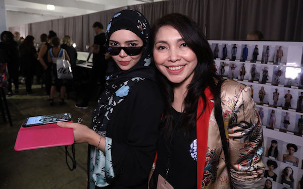 2 Wanita Tangguh di Balik Indonesia Modest Fashion Scene