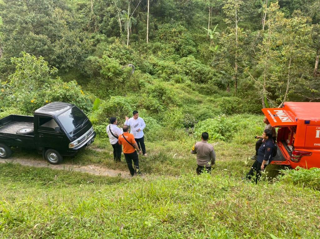 Nuryanto Mencium Bau Busuk Saat Mencari Rumput, Setelah Didekati, Geger - JPNN.com Jateng