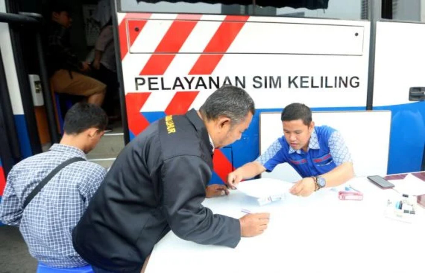 Ditlantas Polda Lampung Membuka Pelayanan SIM Keliling, Ini Lokasinya - JPNN.com Lampung