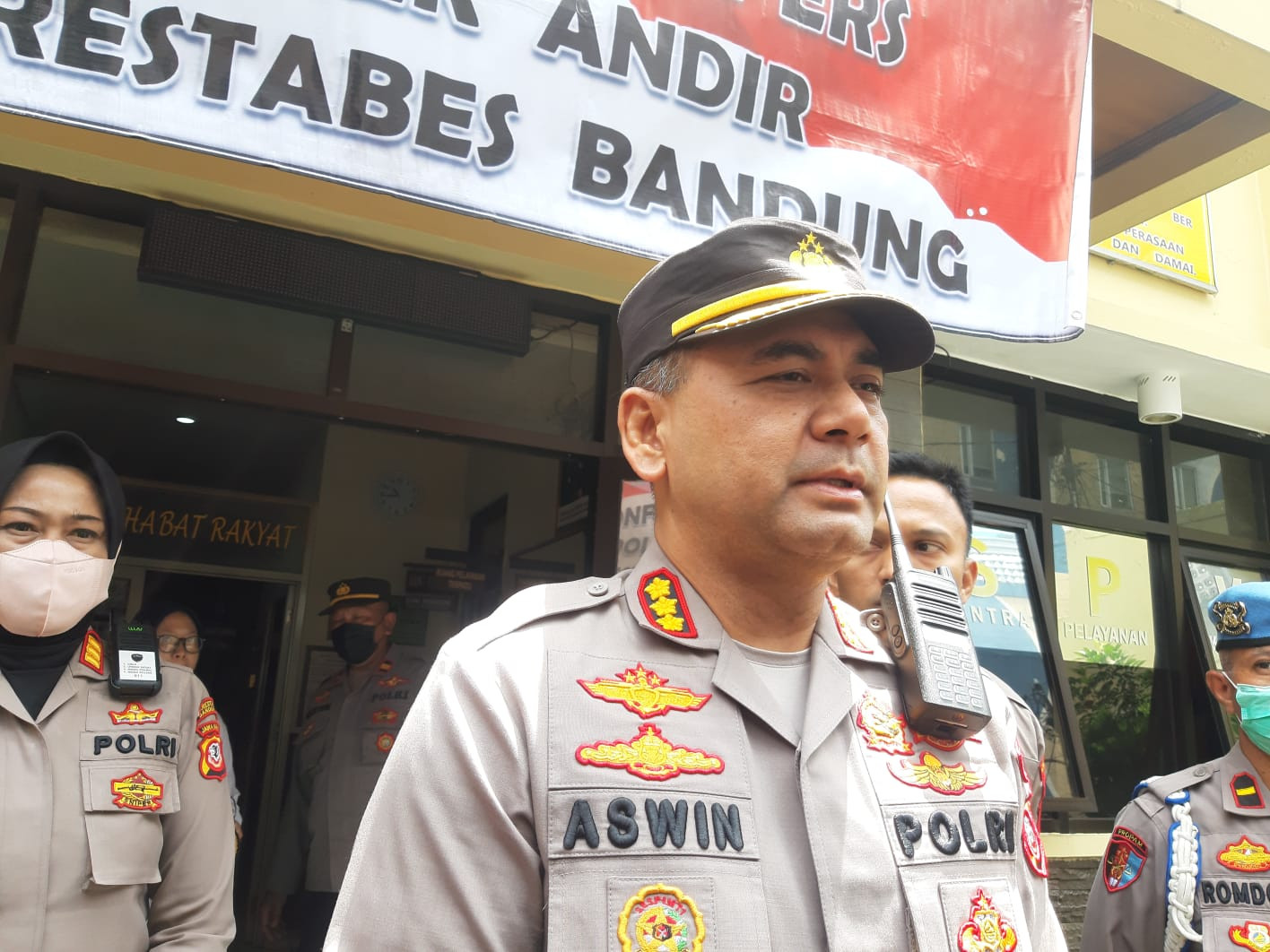 Begini Kondisi Polisi yang Terluka Akibat Bom Bunuh Diri Bandung - JPNN.com Jabar