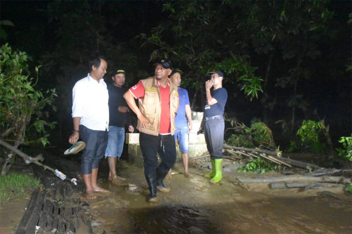 Banjir Pati, Penghijauan Pegunungan Kendeng Mendesak Dilakukan! - JPNN.com Jateng