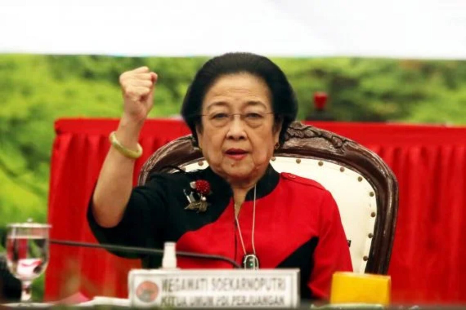 Megawati Beri Penjelasan Soal Pendamping Ganjar Pranowo di Pilpres 2024 - JPNN.com Lampung
