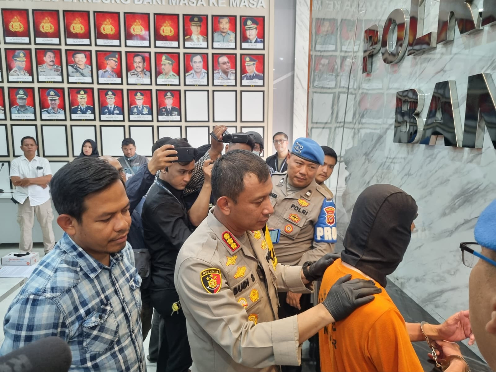 Polisi Tangkap Penipu Properti di Kota Bandung, Kerugian Korban Mencapai Miliaran Rupiah - JPNN.com Jabar
