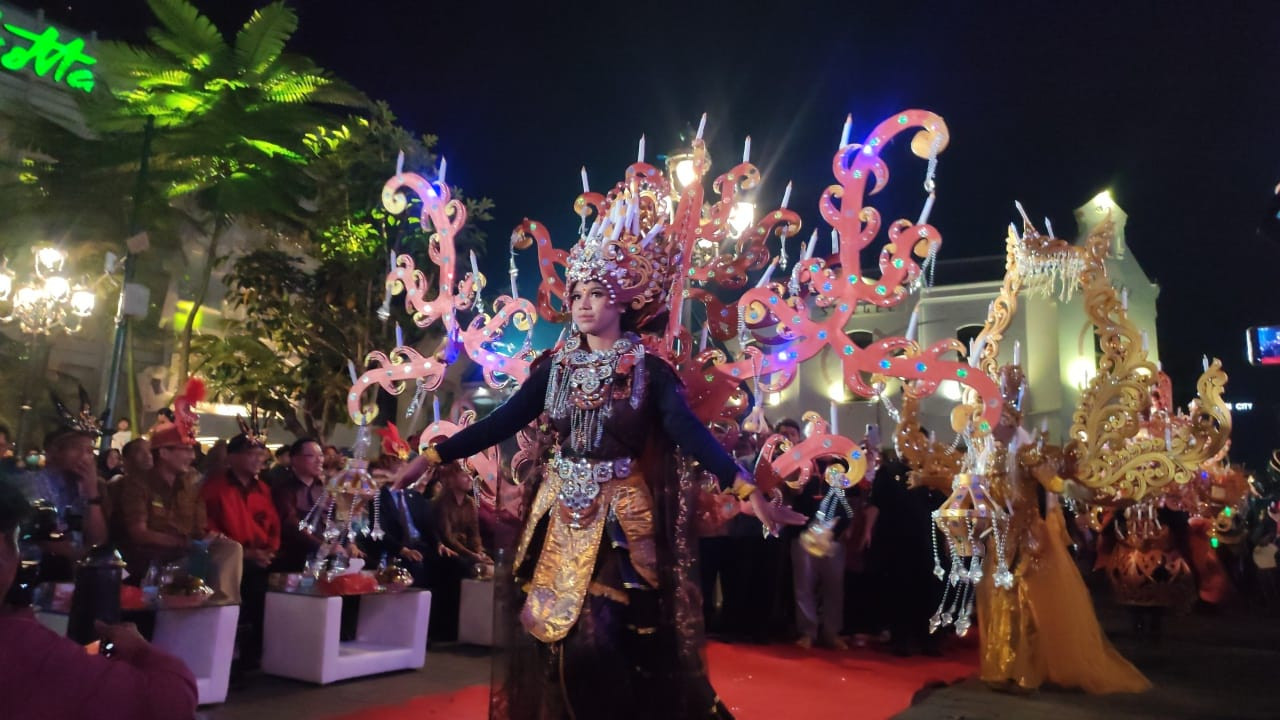 Semarang Night Carnival 2024 Bakal Lebih Meriah, Pawai Kostum dari Balai Kota sampai Simpang Lima - JPNN.com Jateng