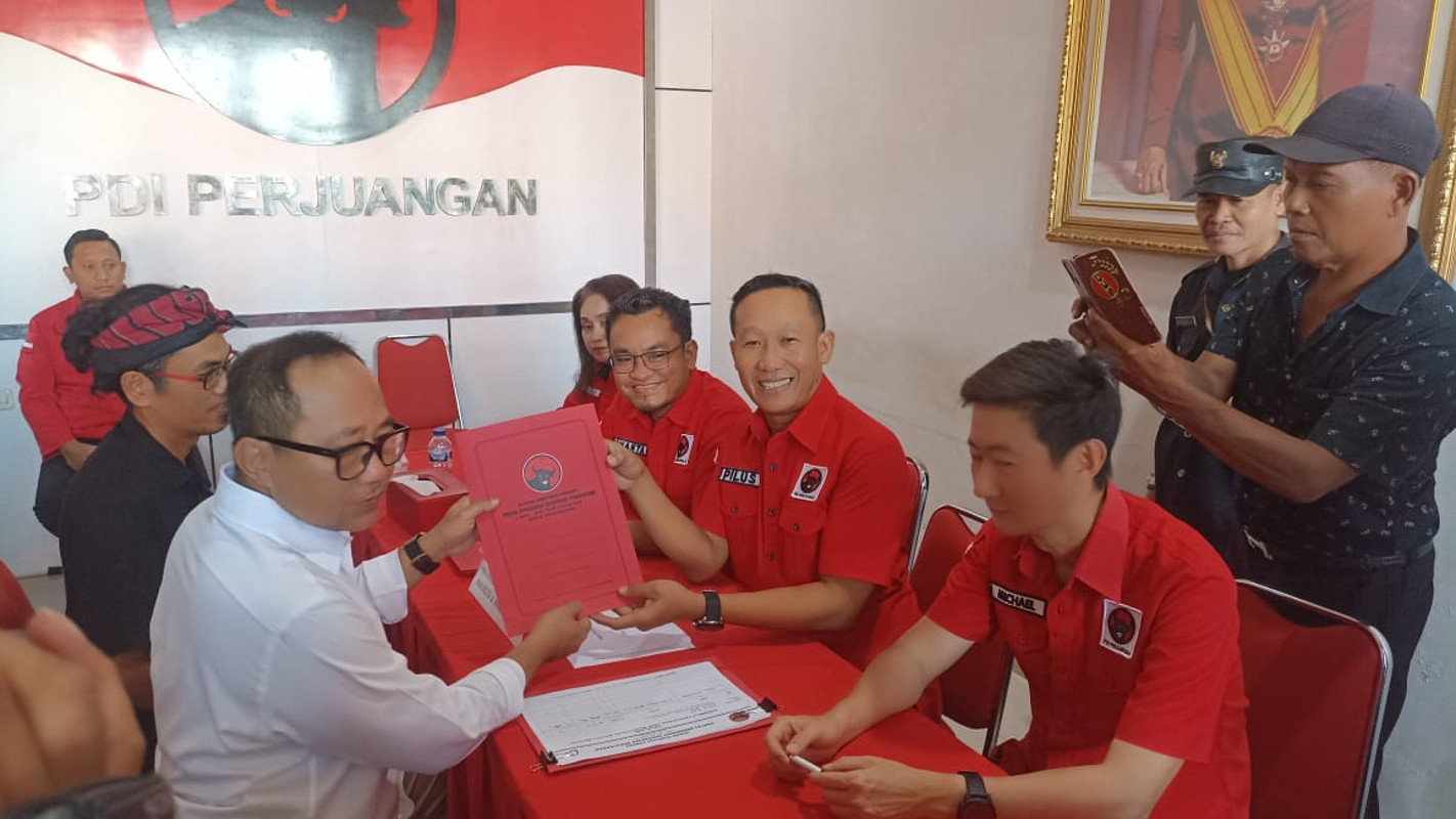 Sekda Kota Semarang Ambil Formulir Pendaftaran Balon Wali Kota untuk Pilkada 2024 di PDIP - JPNN.com Jateng