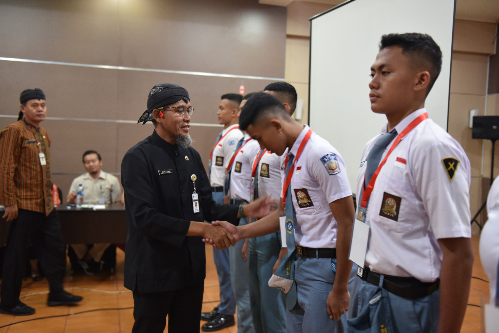 Keren, 4 Pelajar Jateng Lulus Paskibraka, Siap Kibarkan Bendera Merah Putih di Istana Negara - JPNN.com Jateng