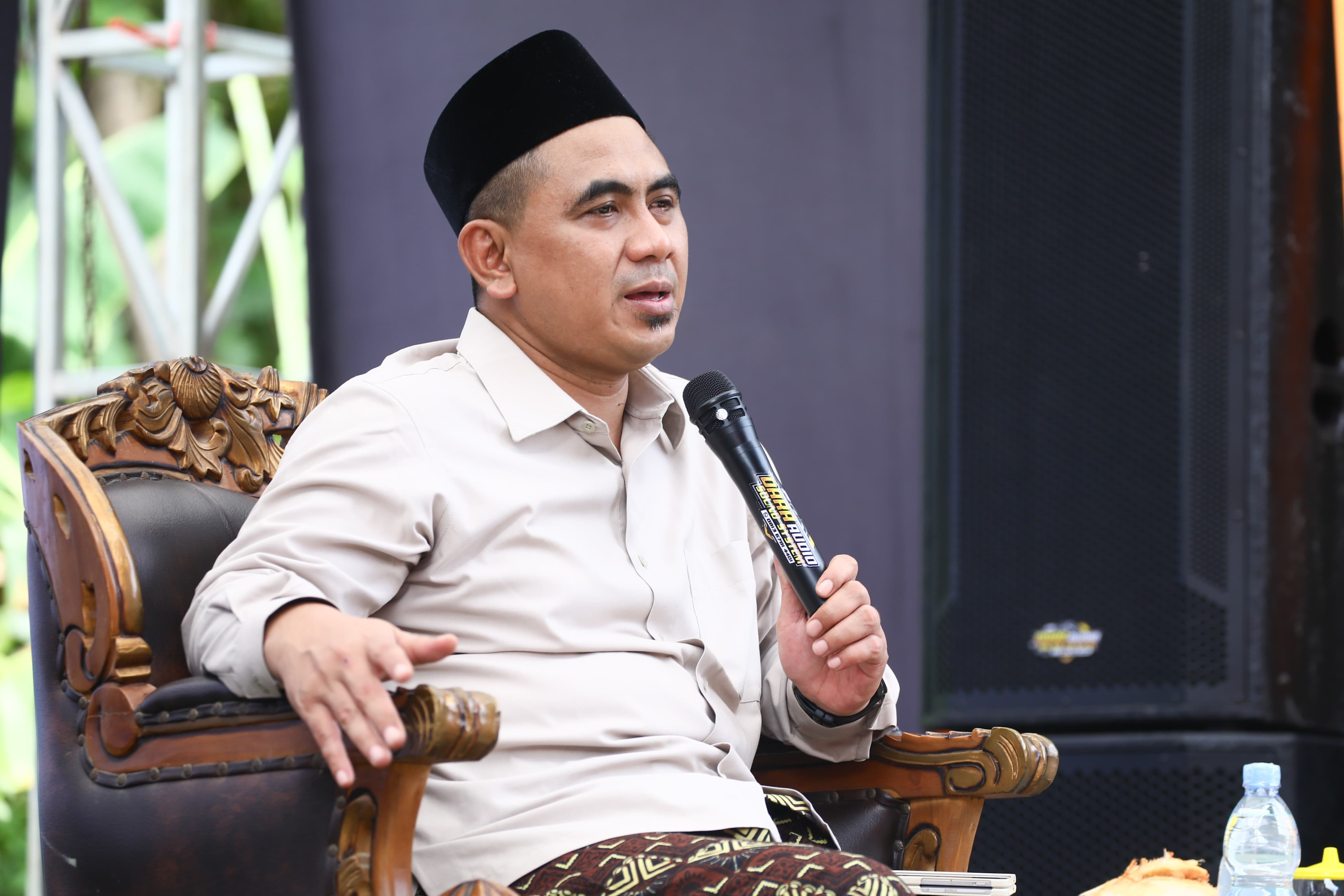 Sosok Gus Alam di Mata Wagub Jateng: Santri & Politisi Pejuang Rakyat - JPNN.com Jateng