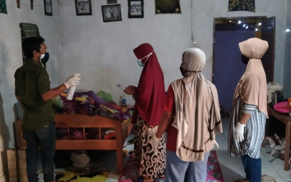 Warga Digegerkan dengan Penemuan Mayat Wanita Paruh Baya, Kapolsek Sebut Penyebabnya - JPNN.com Lampung