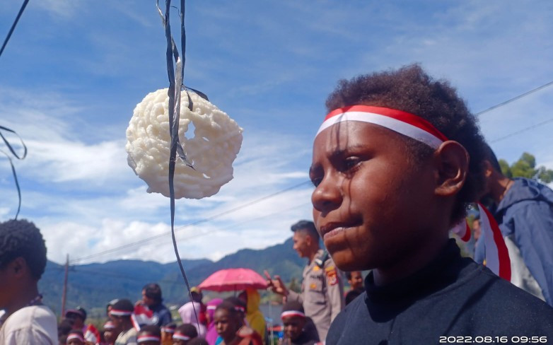 Keren, Masyarakat Puncak Papua Semarakkan Peringatan HUT ke-77 RI - JPNN.com Papua
