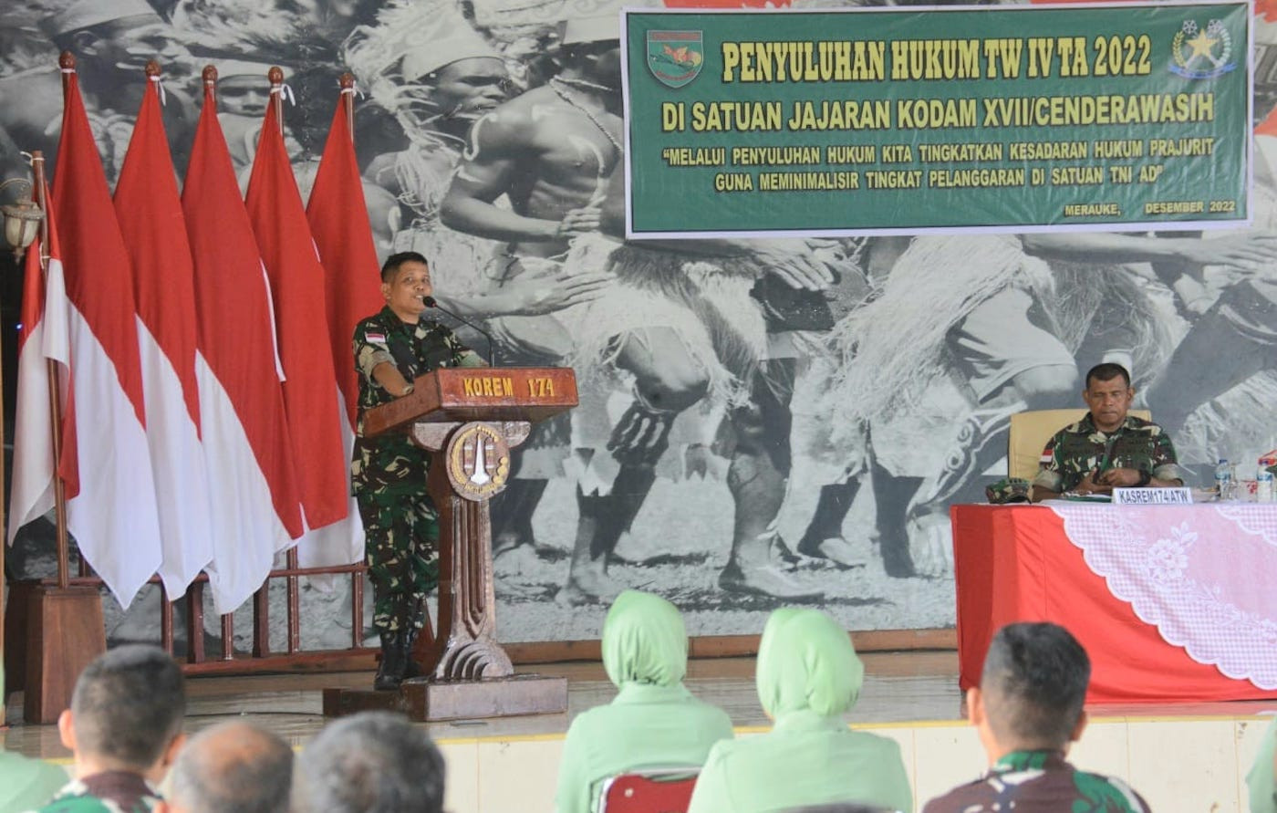 Mencegah Pelanggaran, Prajurit Korem Merauke Terima Penyuluhan Hukum - JPNN.com Papua