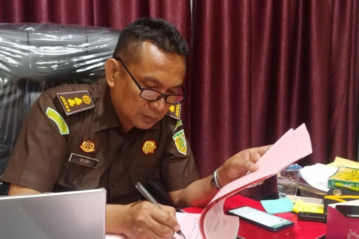 JPU Kejari Padang Bakal Tuntut Tersangka Pengedar Sabu-sabu dengan Hukuman Maksimal - JPNN.com Sumbar